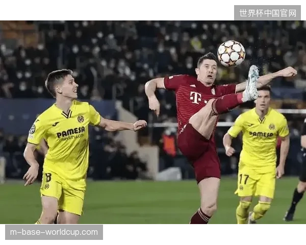 比利亚雷亚尔中场发动机巴埃纳数据抢眼，成球队组织进攻关键